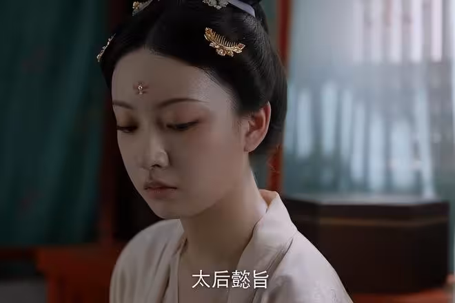 《莫離》黎王沒了,葉瑩自盡,葉璃闖大理寺,穆陽侯要治葉璃的罪