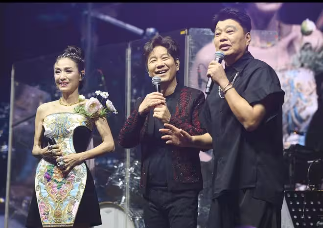 70歲TVB前女星舉辦演唱會!超性感透視裙跳唱《APT.》!趙雅芝汪明荃黎耀祥眾星雲集