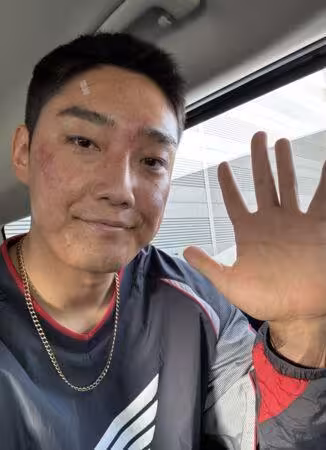 《鐵拳教育》混混學生戲外瘦成花美男！靦腆現身　劇迷嚇歪沒認出