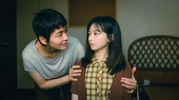 伊藤潤二首部華語影集《聰明鎮》定檔了!小S大女兒「嘴吐出蛞蝓」