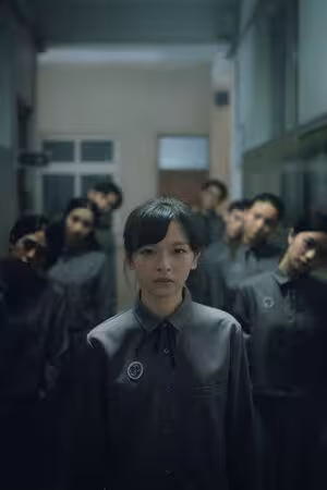 伊藤潤二首部華語影集《聰明鎮》定檔了!小S大女兒「嘴吐出蛞蝓」