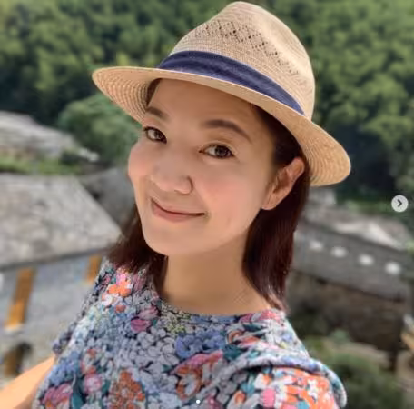 阿雅主持記者會到一半出事了！「梁朝偉神救場」她認：生涯最尷尬