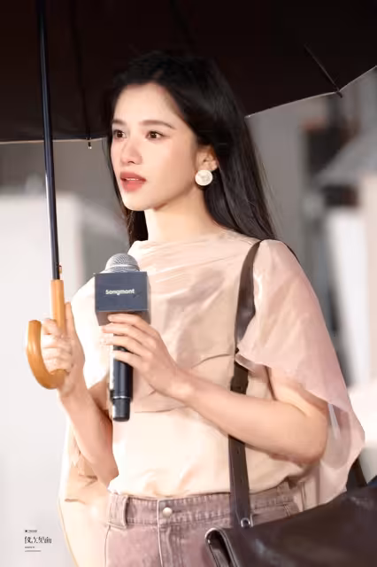 《我們的宿舍》張婧儀因減肥導致情緒崩潰,坐在地上爆哭