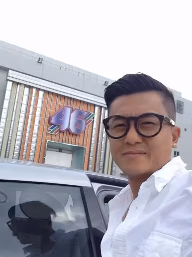 又一TVB男星宣布離巢！效力12年憑《愛回家》深入人心！受譚詠麟器重北上踢球