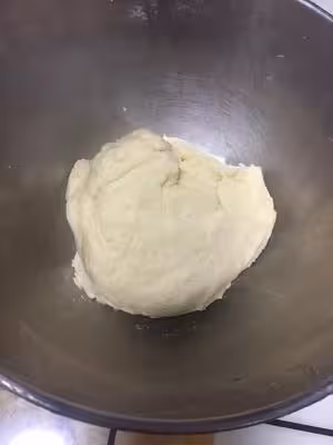 好吃到炸裂的港式菠蘿包（附帶製作酥皮的小視頻）