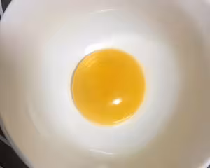 好吃到炸裂的港式菠蘿包（附帶製作酥皮的小視頻）