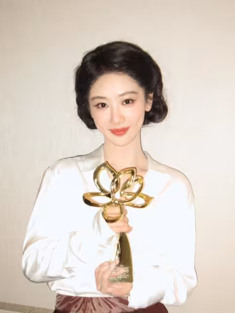 黑粉真可怕！楊紫獲白玉蘭視後，孫儷、吳越等的反應被惡意截圖