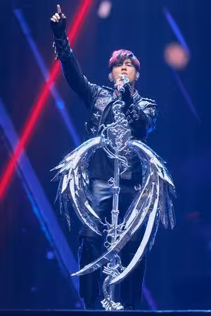 周杰倫首登鳥巢狂吸19.5萬人！　黃曉明贊爆昆凌：她就是天使