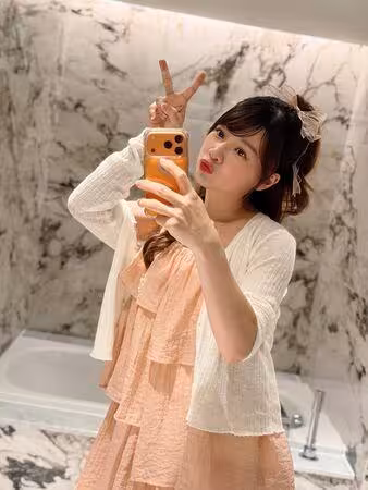 謝京穎產後「怎麼沒人告訴我」崩潰！高燒40度冒草莓奶：太不容易