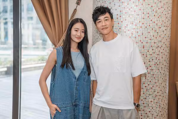 入戲太深滿臉愁容!曹佑寧住高雄70天陷憂鬱 曝女友王凈私下反應