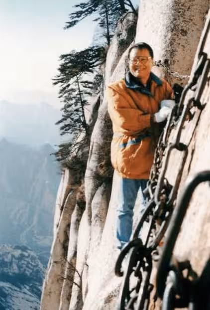 一路走好!TVB前資深主持兼演員離世享年95歲!曾獲頒專業演員大獎仍黯然離巢!