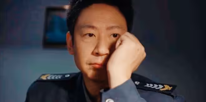 《懸案》直到周麗求助老男人對付白朗，才知，徐亮因何沒被打草驚蛇