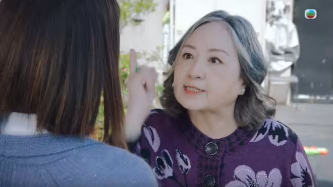 TVB新劇大獲好評!81歲李家鼎首拍床戲,對TVB花旦陳煒霸王硬上弓!