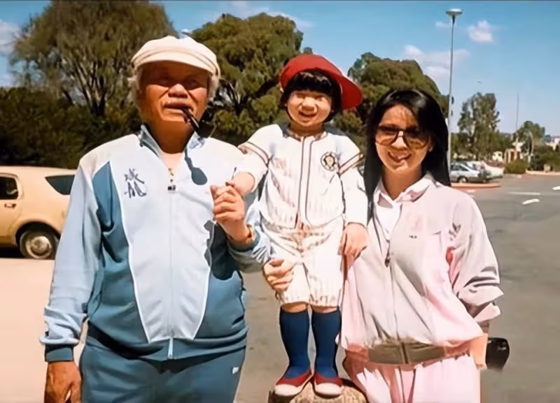 當紅時懷孕息影,嫁給成龍隱婚16年,林鳳嬌過得有多辛苦?