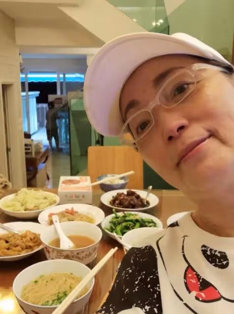 加油!香港知名老戲骨內地開公司,望用工作讓香港年輕人認識祖國