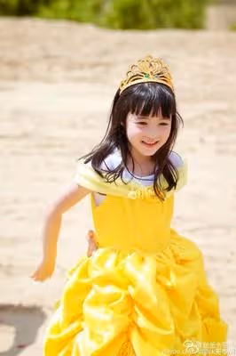 黃嘉千「7歲混血女兒」近照曝光迷倒粉絲!被封為「沒有公主病的公主」私下與爸爸超甜