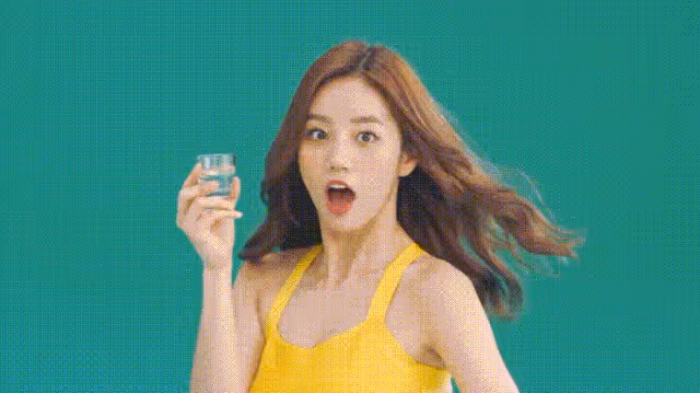 艷壓秀智、IU,素人模特破天荒拿下燒酒代言:金主也為美貌屈服