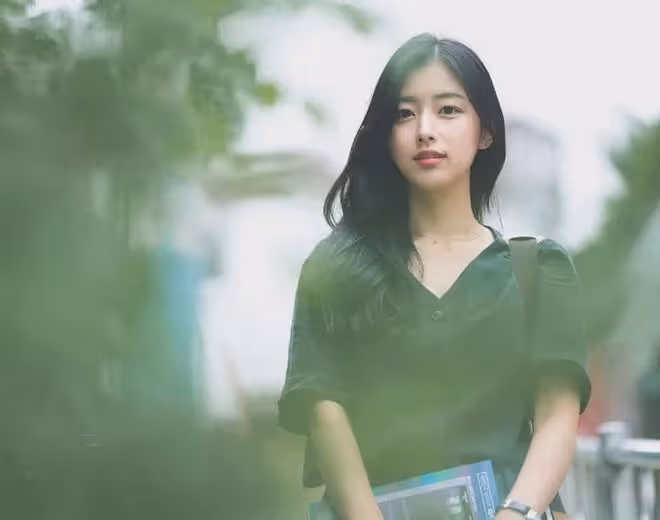 艷壓秀智、IU,素人模特破天荒拿下燒酒代言:金主也為美貌屈服