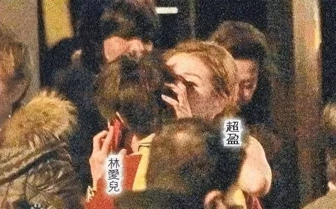 「叛逆千金」何超盈:遊蕩街頭、傳同性緋聞,為何會嫁小6歲男友