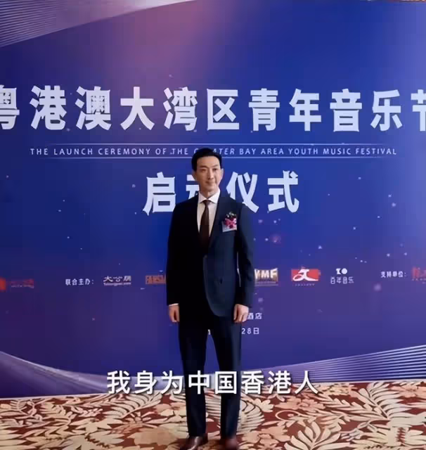 李燦森現身豪宅吃大餐，個性拘謹顯靦腆，桌上鮑魚燕窩隨便吃