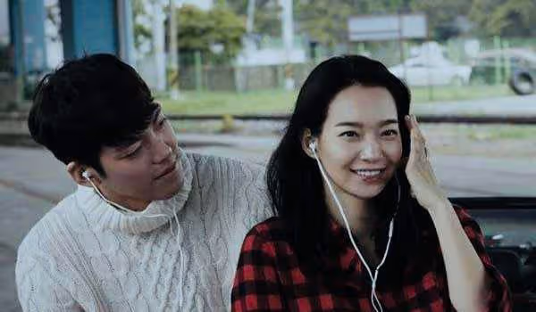 鼻咽癌痊癒復出的金宇彬,和女友申敏兒戀愛7年,要繼續走花路了