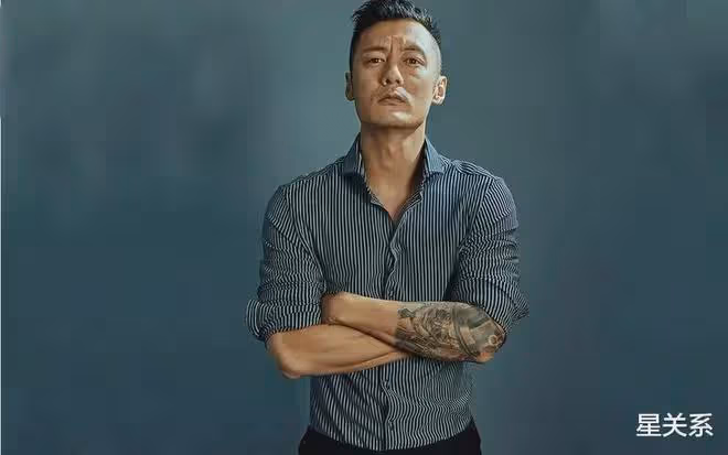 安倍事件後的3位明星,呂麗萍9個哭臉鬧笑話,吳京推遲紀念七七!
