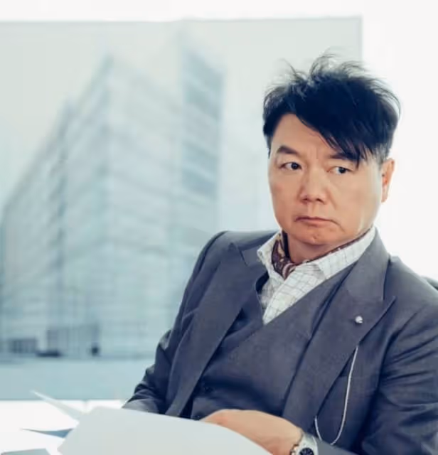 入行已超40年！香港知名綠葉曝曾不滿被叫甘草演員：直接粗口罵他