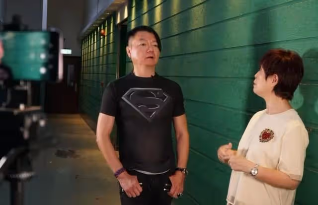 入行已超40年！香港知名綠葉曝曾不滿被叫甘草演員：直接粗口罵他