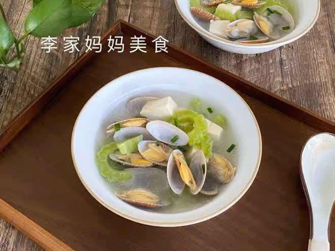 天熱了，多給家人喝這道湯，清熱解暑又祛濕，營養好喝不上火