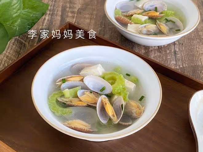 天熱了，多給家人喝這道湯，清熱解暑又祛濕，營養好喝不上火