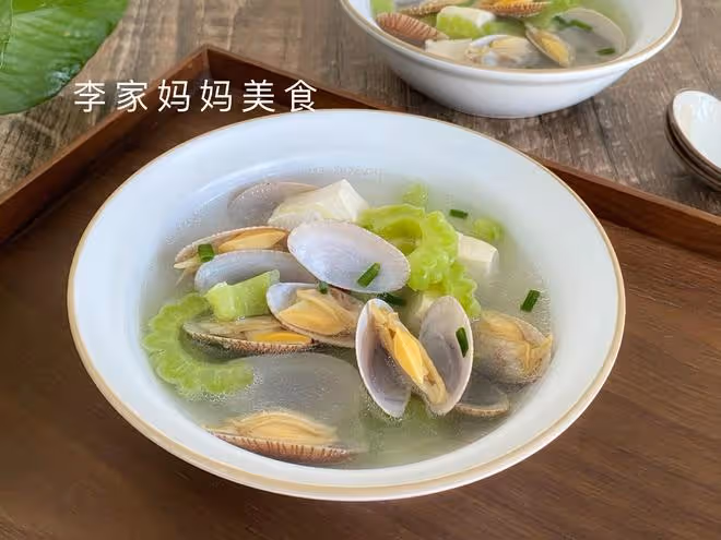 天熱了，多給家人喝這道湯，清熱解暑又祛濕，營養好喝不上火