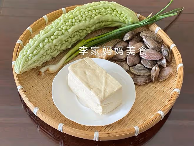 天熱了，多給家人喝這道湯，清熱解暑又祛濕，營養好喝不上火