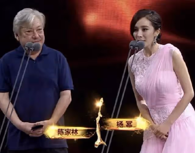 眾星悼念名導陳家林,劉曉慶曬《武則天》舊照,楊冪等人沉痛發文