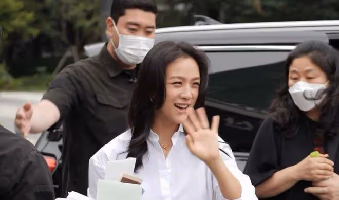 湯唯遠赴韓國宣傳新片,現場被影迷求婚,本尊回應:沒有分手