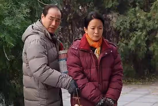 著名演員呂麗萍發文悼念安倍,並拿中國作家的話冒充是安倍說的