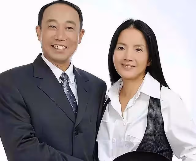 著名演員呂麗萍發文悼念安倍,並拿中國作家的話冒充是安倍說的