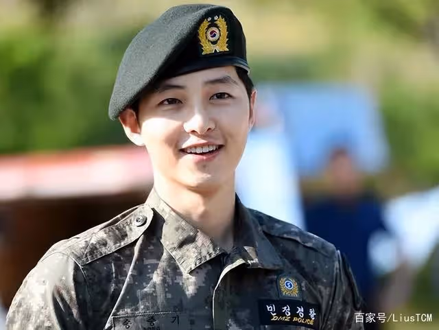 宋仲基:李光洙是比宋慧喬更重要的人