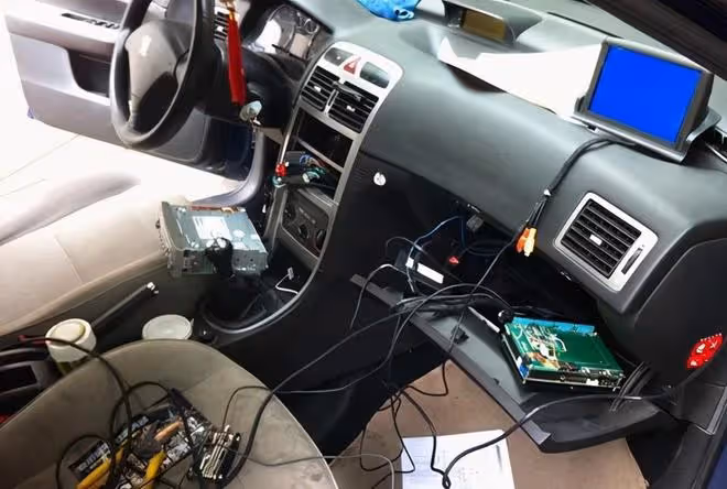 我好容易買輛車,被公公占為己有,我發怒賣車公公的話叫我氣憤