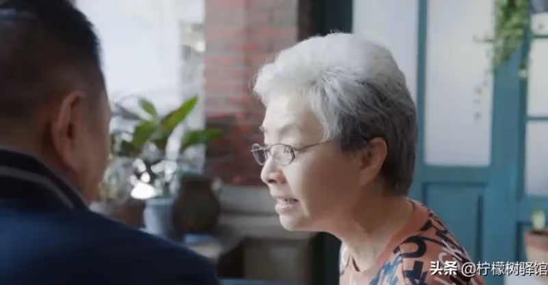 給岳父母報旅遊團後，婆婆找上門理論，兒子：跟你學得偏心