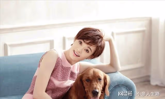 演員孫儷：婚後家庭歡樂多，菜棚抓豬接地氣，網友：越長越像鄧超