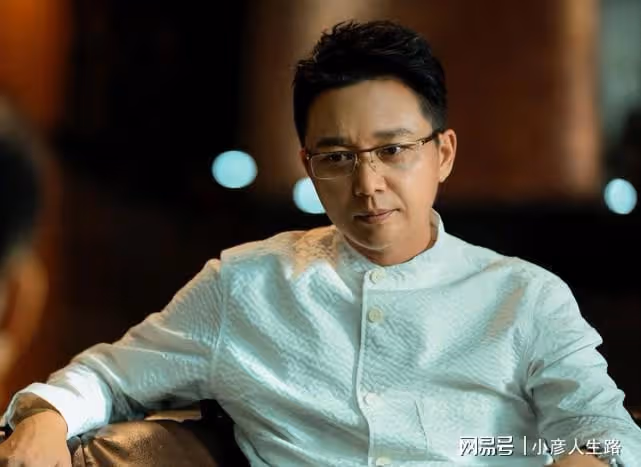 明明是年過50的大叔,身材卻遠勝18歲小伙,這才是高質量男星
