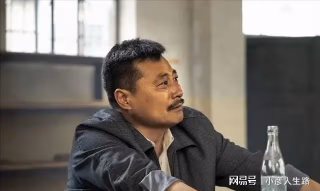 任程偉:成名後不忘患難妻,生兩個女兒家庭幸福!
