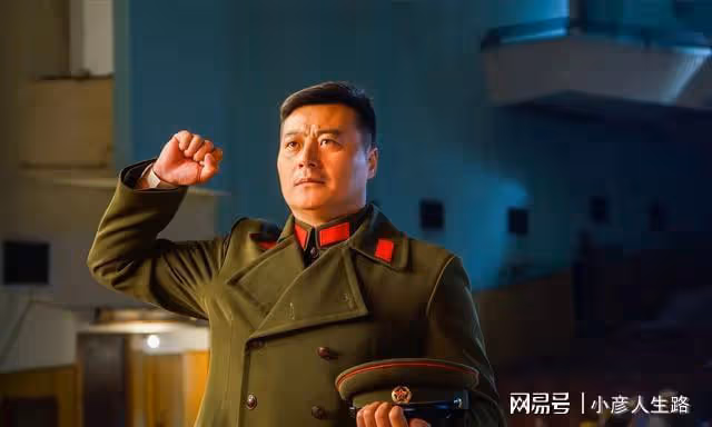任程偉:成名後不忘患難妻,生兩個女兒家庭幸福!