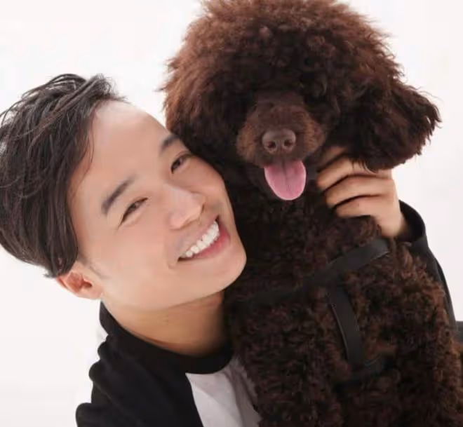 一路走好!38歲藝人梁家榮突發心臟病猝死,離世前一天曾發文尋人