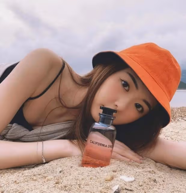 好尷尬!香港女神小花自曝酒後廁所上大號,獲朋友超義氣幫忙清潔