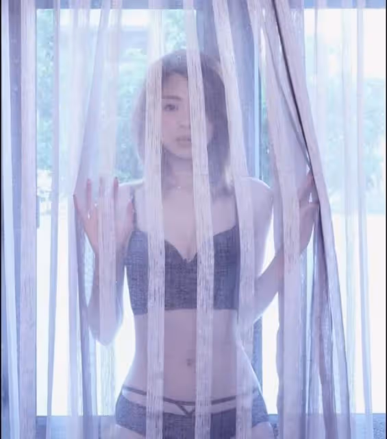 好尷尬!香港女神小花自曝酒後廁所上大號,獲朋友超義氣幫忙清潔