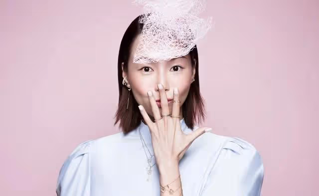 香港知名女星宣布暫退娛樂圈!轉行做文職,遭前夫婚內出軌和家暴