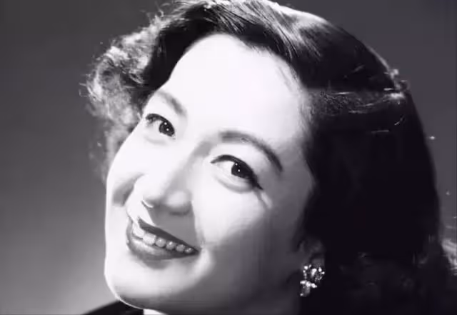 日本女演員原節子,被送給麥克阿瑟當情人,一生未嫁,活到95歲