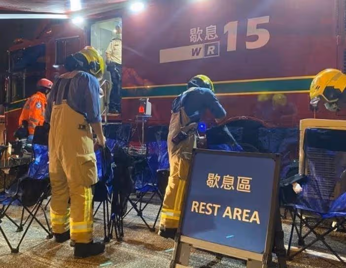 林青霞豪宅大火已撲滅：18個傭人抱寵物出逃，屋內有3部電梯
