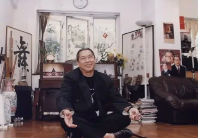 霍啟剛偶遇劉兆銘!90歲「姥姥」滿頭白髮,喪妻後太難過淡出熒幕